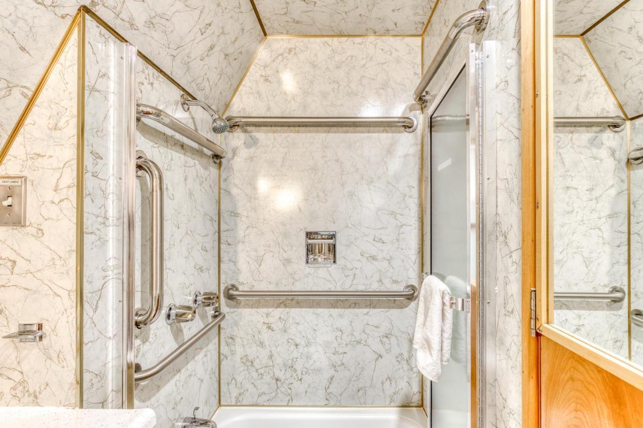 Chalet Shangri-La Welches Экстерьер фото